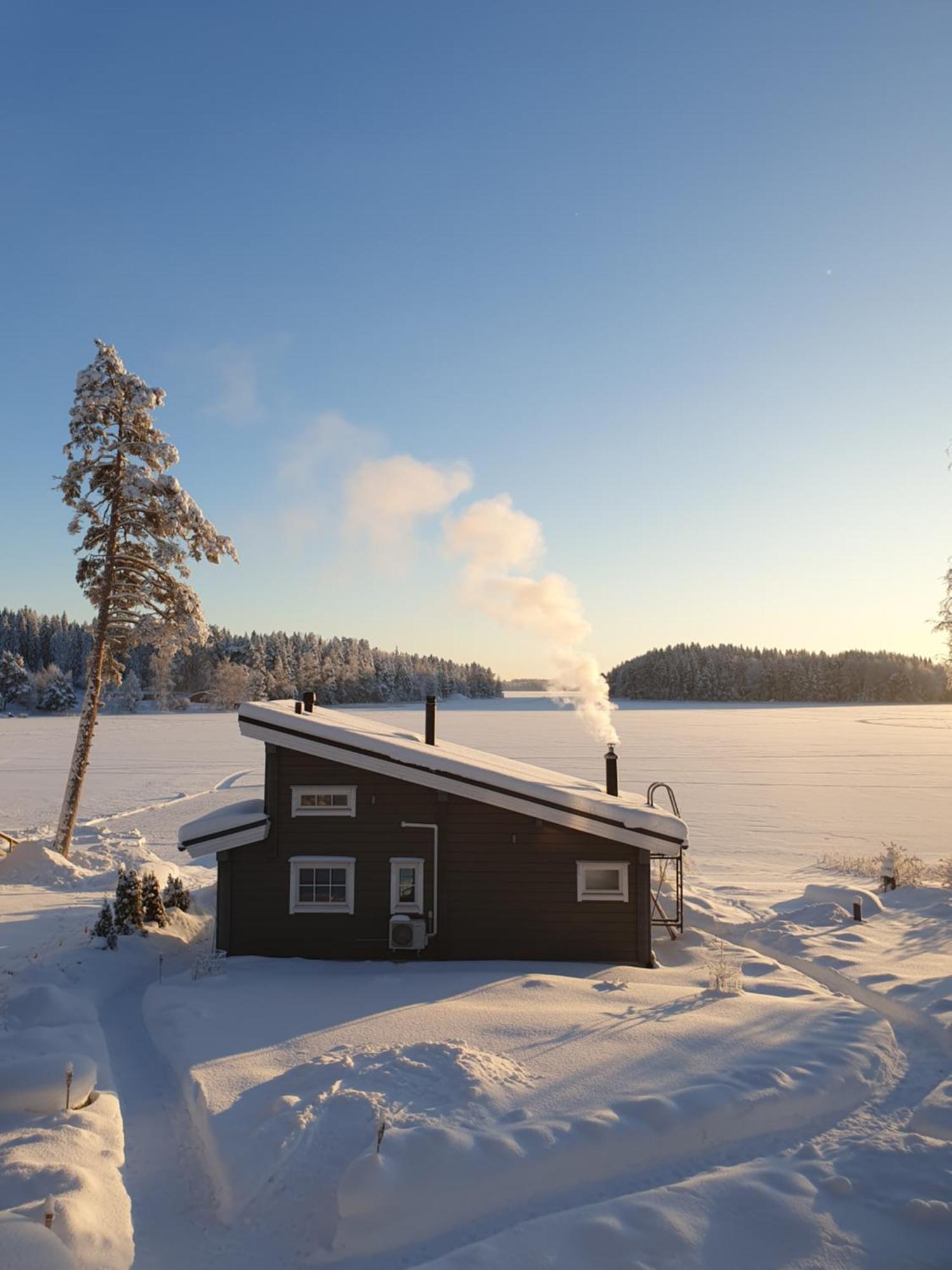 Stunning Log Cabin 45M2 On The Shore Of Kallavesi. Куопио Экстерьер фото